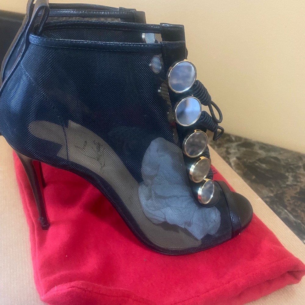 Christian Louboutin Marikate mesh open toe ankle pumps - Picture 4 of 9